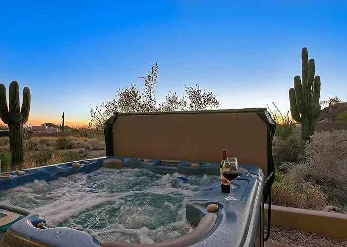 Holiday home Valley-view Pool & Hot Tub In Foothills *