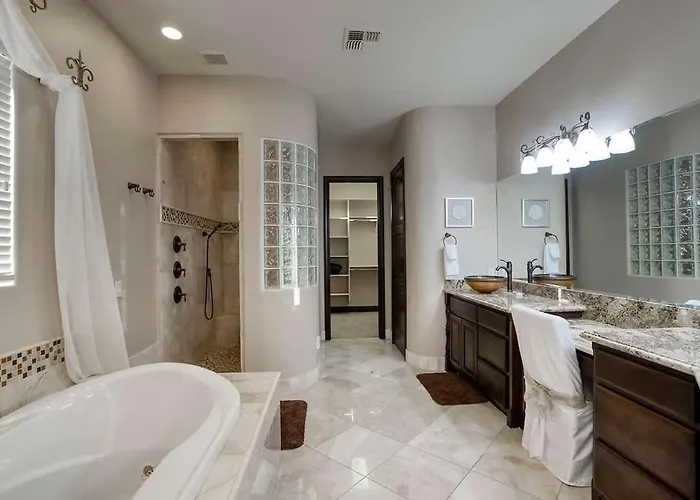 Holiday home Valley-view Pool & Hot Tub In Foothills Mesa